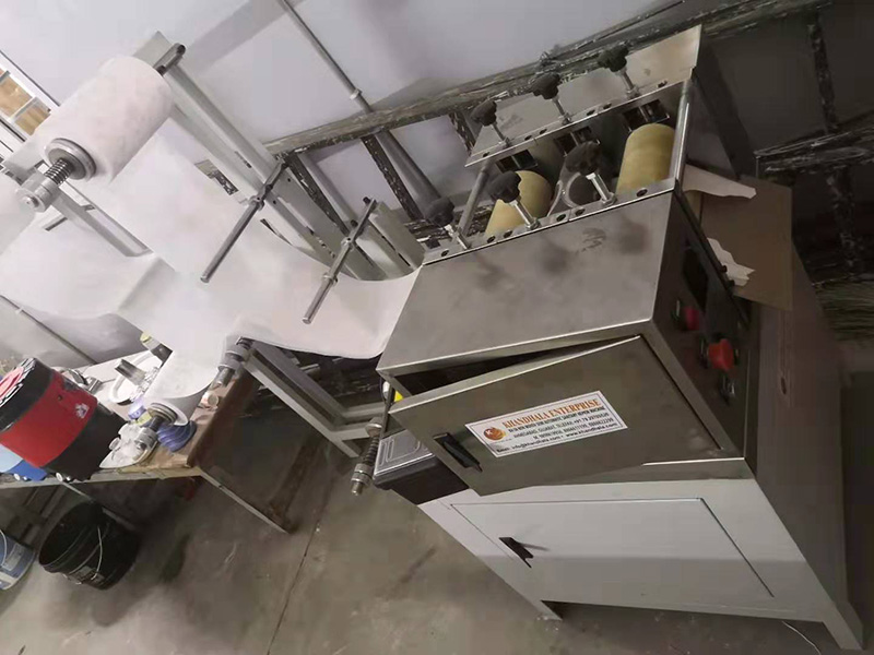 2019年3月，超声波卫生巾制造机抵达印度